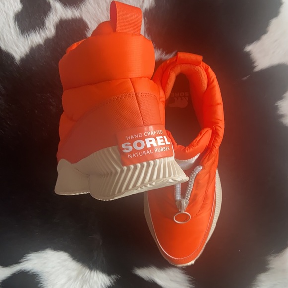 9 🔖 SOREL OUT N ABOUT III PUFFY ZIP WP Women's Outdoor Boot NEW Orange - Picture 15 of 16
